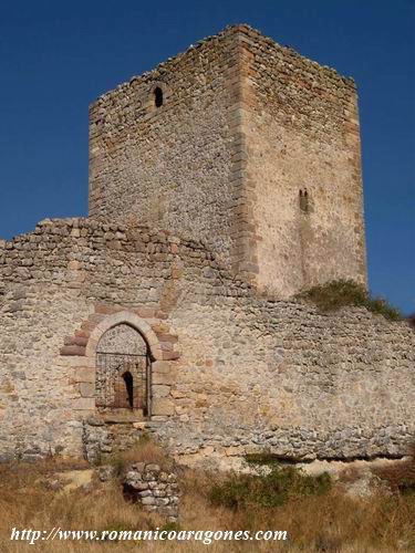 TORRE MEDIEVAL AL SUROESTE DEL TEMPLO